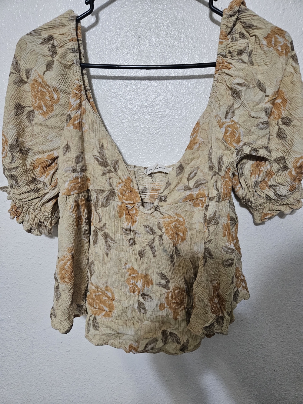 By Together Cream Floral V-Neck Puff Sleeve Blouse
